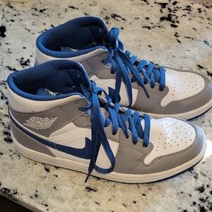 Air Jordan 1 Mids "True Blue" Sneakers